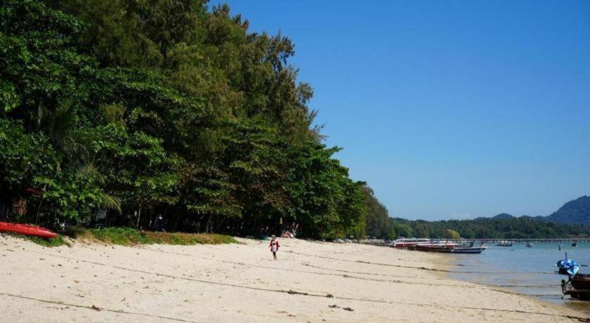 โอโย 450 ราไวย์ สตูดิโอ รีสอร์ต Hotel Rawai ภายนอก รูปภาพ
